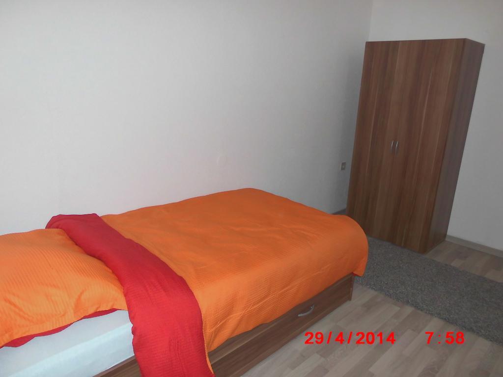 Frankfurt Airport & Fair Apartment Kelsterbach Luaran gambar