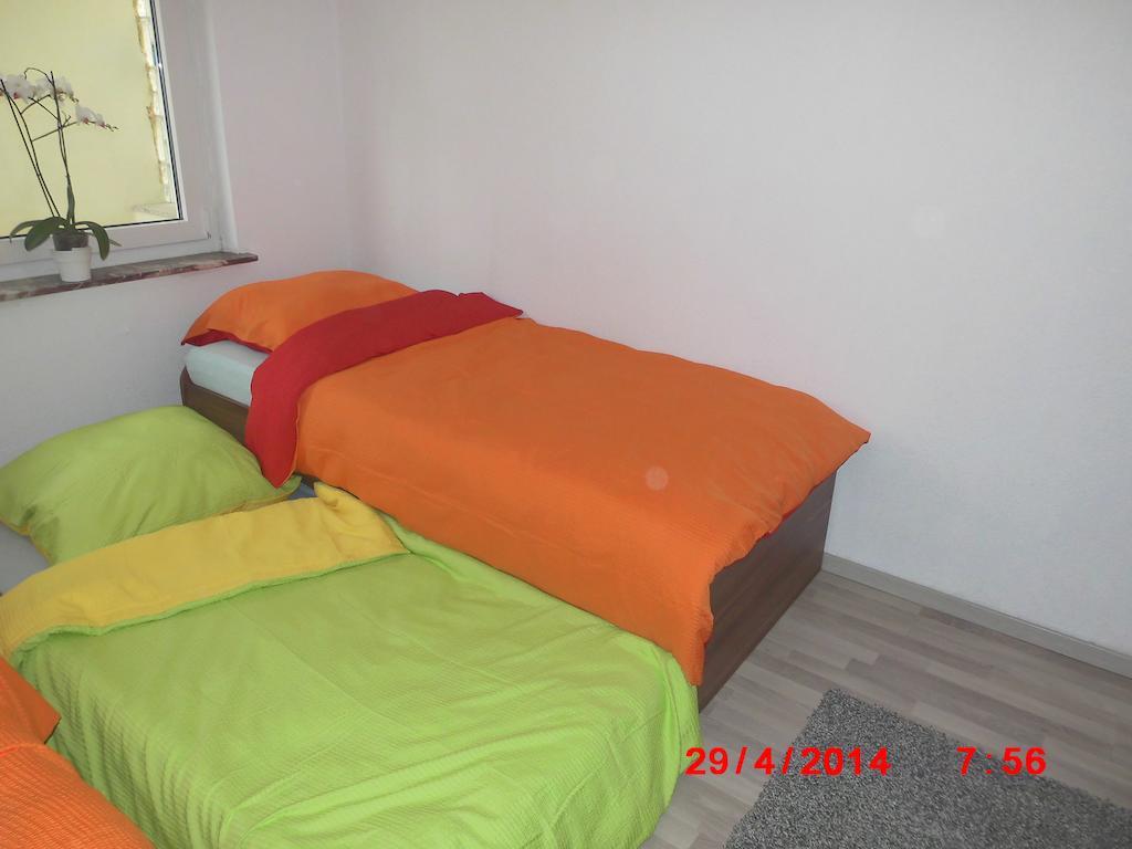 Frankfurt Airport & Fair Apartment Kelsterbach Luaran gambar